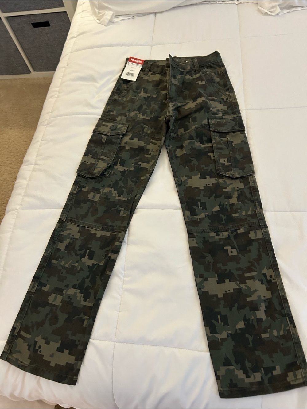 Wrangler kids Cargo Pants - Green Camo 14 slim